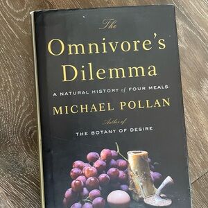 The Omnivore's Dilemma Book - Black Cover